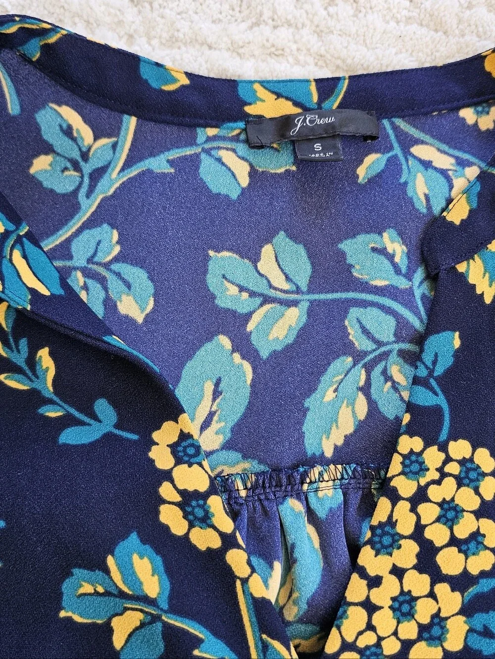 J. Crew Navy & Gold Floral Drape Crepe Wrap‎ Blouse Size Small #K0747